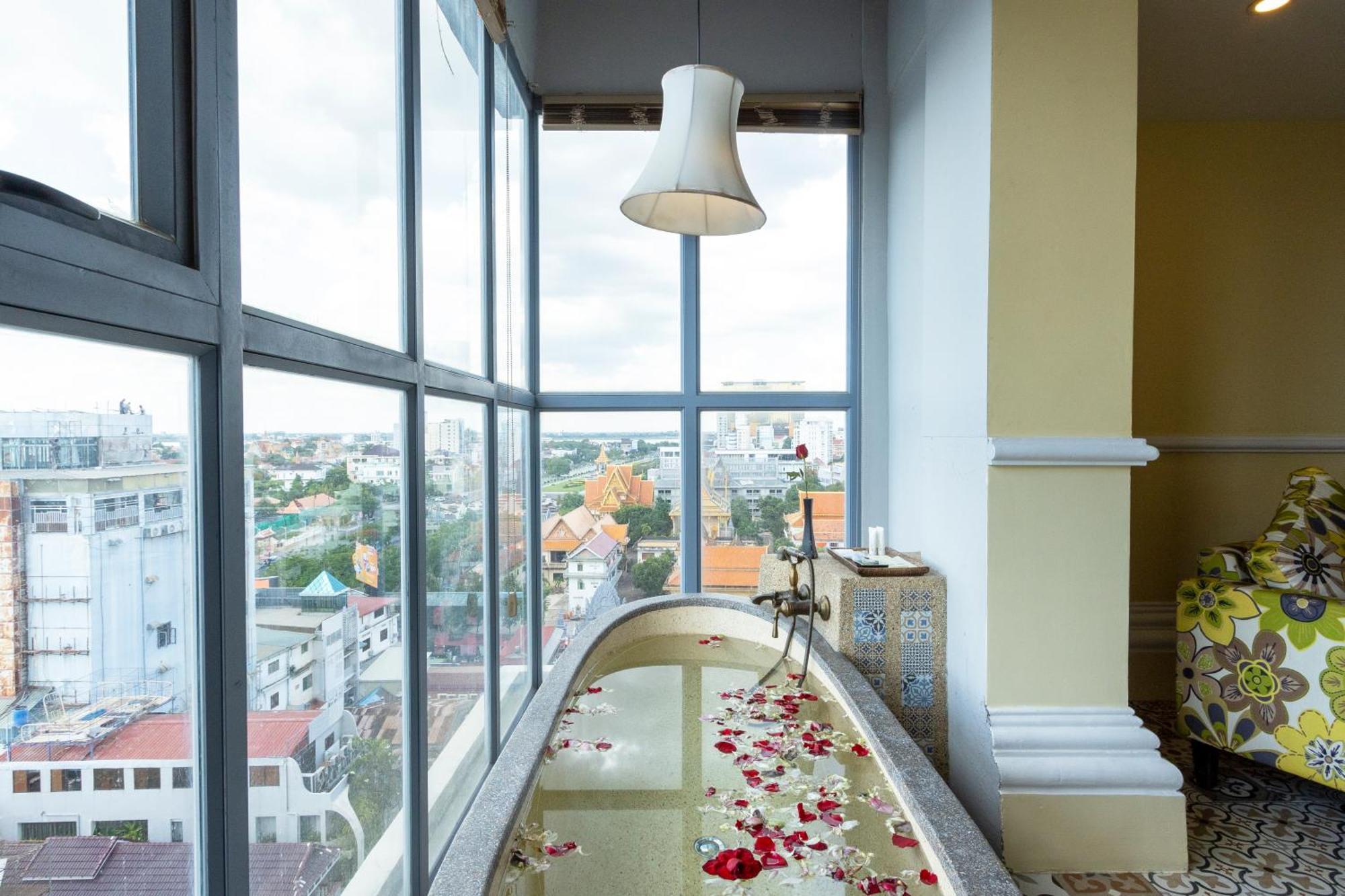 Arison Hotel Phnom Penh Eksteriør billede