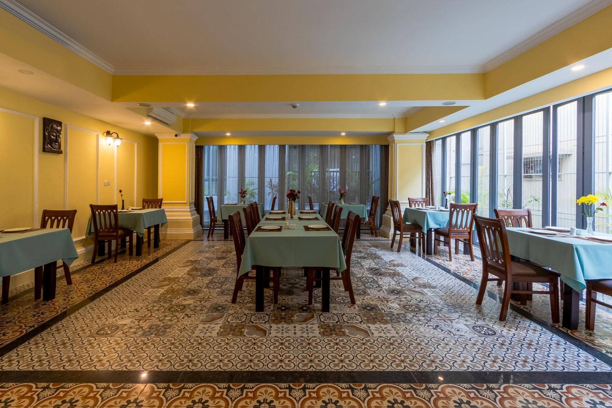 Arison Hotel Phnom Penh Eksteriør billede
